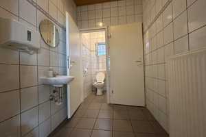 Wohnhaus mit Fremdenzimmern und Gaststätte zu verkaufen – Hochspeyrer Str. 30, 67677 Kaiserslautern (Kreis) – Vorschaubild 5