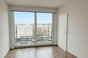 Wohnen über den Dächern: 2-Zimmer-Penthouse mit XXL-Sonnenterrasse – Die vollständige Adresse der Immobilie erhältst du vom Anbieter., 51065 Buchforst, Köln – Vorschaubild 3