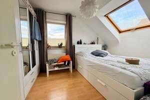 Helle und gepflegte Dachgeschoss-Wohnung mit Balkon und Einbauküche sowie TG-Stellplatz – 68259 Wallstadt, Mannheim – Vorschaubild 3