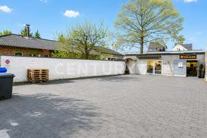 Wesseling - vermietetes Zweifamilienhaus & freies Gewerbeobjekt als interessante Kombination – Die vollständige Adresse der Immobilie erhältst du vom Anbieter., 50389 Wesseling – Vorschaubild 2