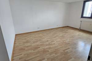 Schöne 3-Zimmer Wohnung mit Balkon – St.-Cajetan-Str. 36, 81669 Ramersdorf, München – Vorschaubild 3
