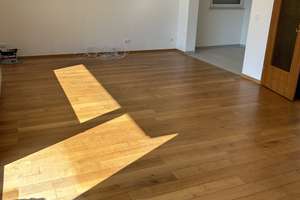 Geschmackvolle 3-Raum-Hochparterre-Wohnung mit gehobener Innenausstattung mit Balkon in Solingen – Agnesstraße 25, 42651 Solingen-Mitte, Solingen – Vorschaubild 3