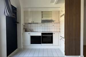 Individuelle Maisonette-Wohnung mit Balkon und TG-Stellplatz – Frohmestraße 68b, 22459 Schnelsen, Hamburg – Vorschaubild 4