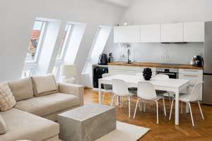 Traumhafte 4 Zimmer Dachgeschosswohnung