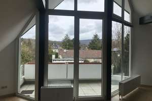 Stilvolle Maisonette 2 Zi. Whg. in Wiesbaden Aarstr. mit großem Balkon und Blick ins Grüne  – Aarstr. x, 65195 Nordost, Wiesbaden – Vorschaubild 2