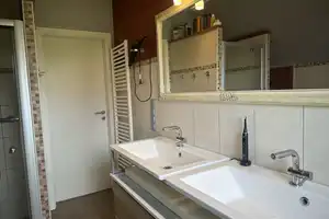 Modernes Einfamilienhaus im gehobenen Stil mit separatem Saunahaus und Außenpool – Northeim (Kreis) – Vorschaubild 31