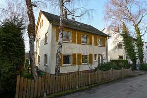 Wiesbaden: Freistehendes Einfamilienhaus in Igstadt! 