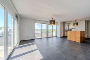 ***Helle 4,5-Zimmer-Wohnung mit Terrasse, Balkon und Traumblick im beliebten Degerloch*** – Die vollständige Adresse der Immobilie erhältst du vom Anbieter., 70597 Degerloch (Ortsteil), Stuttgart – Vorschaubild 8