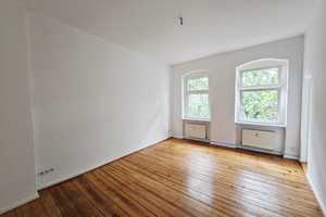 Ruhige Altbauoase in bester Lage – Grünberger Straße 10, 10243 Berlin – Vorschaubild 2