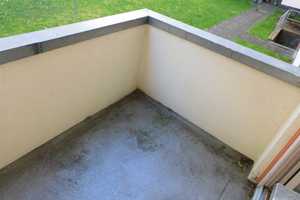 Klein, aber oho! - Balkon, Laminat, Bad mit Fenster, Wanne... – Walter-Oertel-Str. 50a, 9112 Chemnitz – Vorschaubild 5