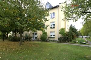 GEMÜTLICHE, RUHIG GELEGENE 2-RWG M. EBK, BK, AR U. PKW-STELLPLATZ IN BEGEHRTER LAGE V. LINDENTHAL – 4158 Lindenthal, Leipzig – Vorschaubild 2
