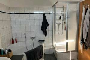 Günstige, renovierte 2,5-Zimmer-Wohnung mit Balkon – Wartburgstraße 21, 9126 Bernsdorf, Chemnitz – Vorschaubild 5