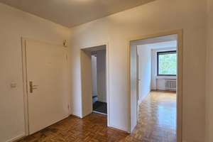 Raumwunder in begehrter Lage in Pempelfort - Großzügige ETW mit viel Platz für Ihre Ideen! – Die vollständige Adresse der Immobilie erhältst du vom Anbieter., 40477 Pempelfort, Düsseldorf – Vorschaubild 2