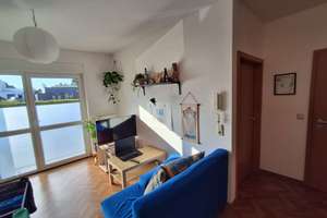 Gepflegte 2-Zimmer-Wohnung mit Balkon in guter Lage – Die vollständige Adresse der Immobilie erhältst du vom Anbieter., 66839 Schmelz – Vorschaubild 2