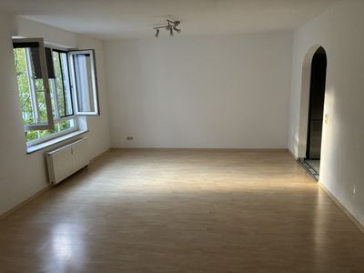Zuhause mit 3,5 Zimmern und Balkon in Erding