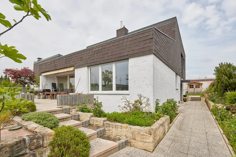 7.5Rm Zweifamilienhaus – Waiblingen – modern renovated - 2