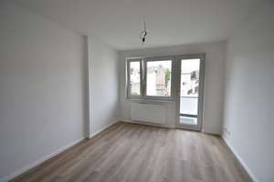 Ideal für Singles! Sanierte 2-Zi-Whg mit Balkon zu vermieten
 – Ellerstraße 97, 40227 Oberbilk, Düsseldorf – Vorschaubild 3