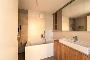 Diese exlusive Wohnung lässt keine Wünsche offen ! – Die vollständige Adresse der Immobilie erhältst du vom Anbieter., 70599 Plieningen (Ortsteil), Stuttgart – Vorschaubild 9