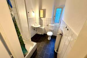 Frisch renoviertes 1-Zimmer-Apartment mit begrüntem Innenhof – Kölner Straße 209, 47805 Dießem/Lehmheide, Krefeld – Vorschaubild 2
