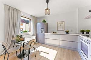 Geestemünde - Top-Renoviertes Reihenmittelhaus in gefragter Lage – Die vollständige Adresse der Immobilie erhältst du vom Anbieter., 27570 Wulsdorf, Bremerhaven – Vorschaubild 5