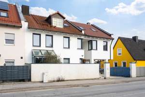 Stilvolles Zweifamilienhaus in zentraler Lage von Erding – Die vollständige Adresse der Immobilie erhältst du vom Anbieter., 85435 Erding – Vorschaubild 2