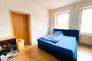 GEPFLEGTES MEHRFAMILIENHAUS IN RUHIGER LAGE! Mit großem Grundstück und Nebengebäuden – Mansfeld-Südharz (Kreis) – Vorschaubild 2