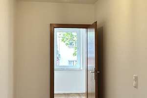 Ankommen & wohlfühlen: Modernisierte 2- Zimmer-Wohnung direkt am Bahnhof Meiderich – Die vollständige Adresse der Immobilie erhältst du vom Anbieter., 47137 Mittelmeiderich, Duisburg – Vorschaubild 3