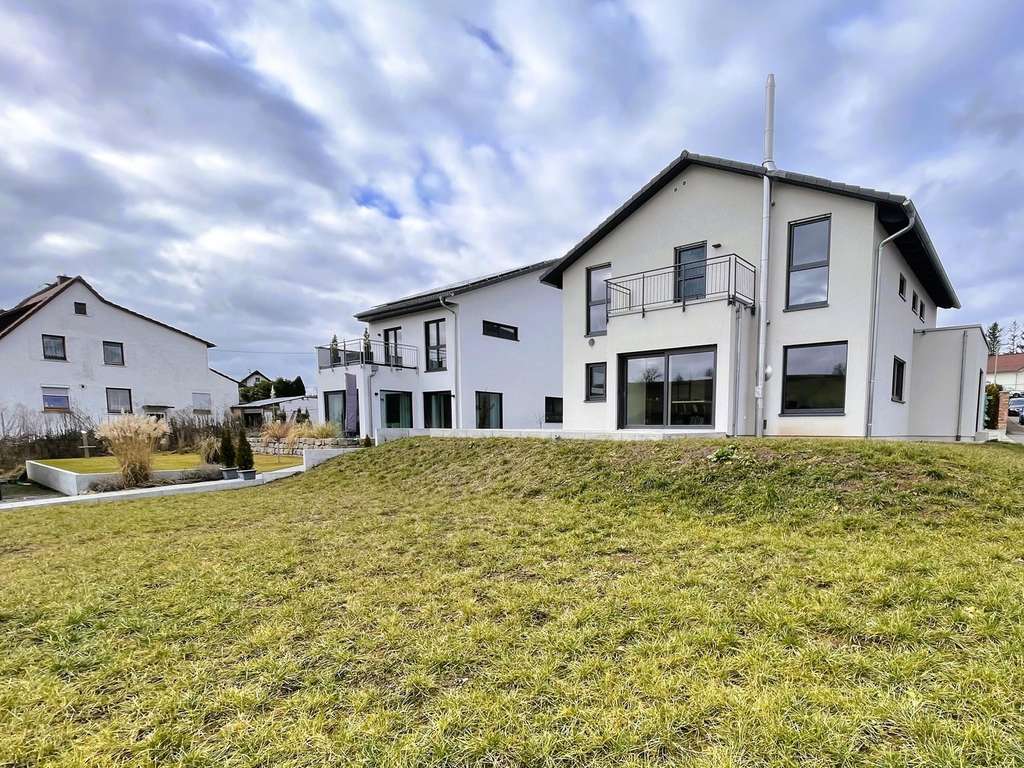 Immobilie in Auenwald - Bezugsfertiger Neubau in wunderschöner Ortsrandlage - Bild 2