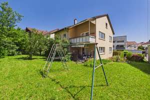 DREIFAMILIENHAUS IN RUHIGER LAGE VON PFORZHEIM BRÖTZINGEN: TOP-LAGE, GARTEN & ENTWICKLUNGSCHANCE! – Die vollständige Adresse der Immobilie erhältst du vom Anbieter., 75179 Brötzingen, Pforzheim – Vorschaubild 3