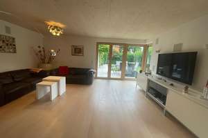 Zuhause mit viel Platz in einem gepflegten Eckreihenhaus in München – Kerbelweg 7, 80995 Lerchenau-West, München – Vorschaubild 2