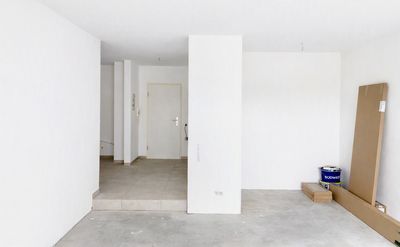 Helle und renovierte 46 m² EG Wohnung mit Terrasse - ab 15.10