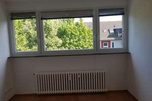 Fast Erstbezug nach Sanierung: Schöne Dachgeschoßwohnung an Single – Euskirchenerstraße 82, 53121 Endenich, Bonn – Vorschaubild 1