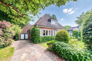 Ein Familienhaus. – Die vollständige Adresse der Immobilie erhältst du vom Anbieter., 22607 Groß Flottbek, Hamburg – Vorschaubild 1