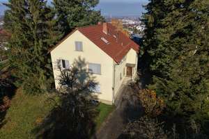 Zweifamilienhaus mit Charme in Bestlage der Achalm – großes Traumgrundstück über 1.100 m² – Die vollständige Adresse der Immobilie erhältst du vom Anbieter., 72766 Reutlingen-Mitte, Reutlingen – Vorschaubild 3