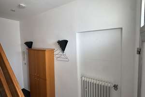 Viel Platz für Ihre Ideen: Großzügige 4-Zimmer-Wohnung in Oberhausen – Die vollständige Adresse der Immobilie erhältst du vom Anbieter., 46149 Buschhausen, Oberhausen – Vorschaubild 3