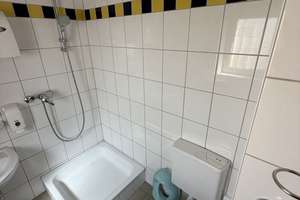 Villa mit Seeblick? - Eher nein.  Aber vielleicht Ihr neues Zuhause mit viel Charme und Disco-Kugel! – 40591 Wersten, Düsseldorf – Vorschaubild 11