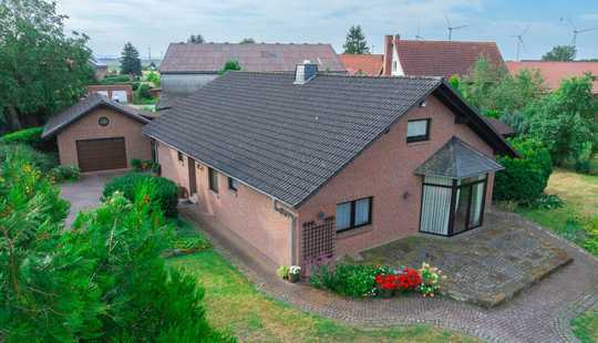 Bild von Ein Traumhaus mit erstklassiger Bebauungs- und Grundstücksteilungsoption | Landkreis Wolfenbüttel 