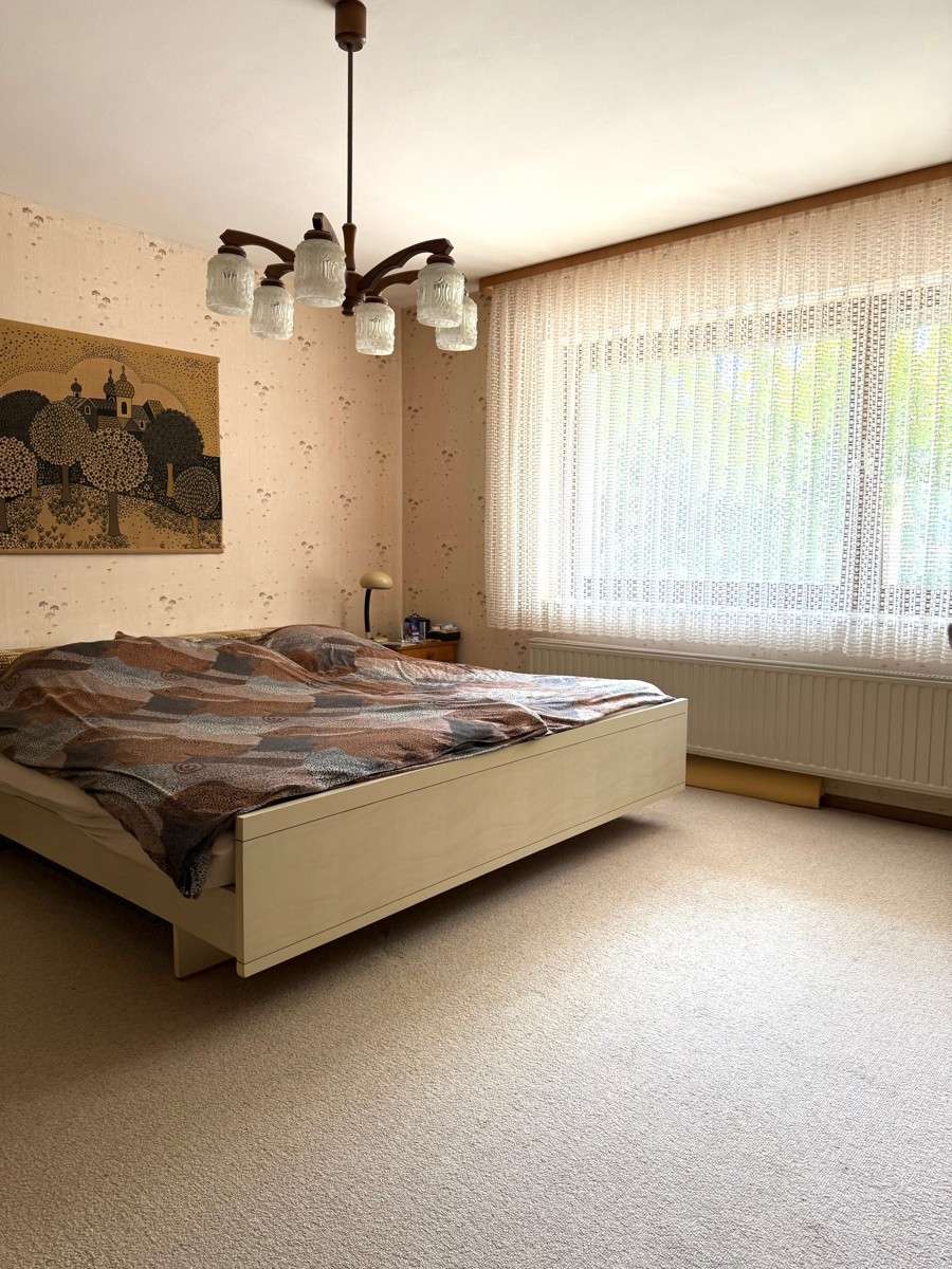 Immobilie in Duingen - Idyllisches Wohnen: Moderner Winkelbungalow mit Einliegerwohnung und Ausbaureserve in beliebter Orts - Bild 1