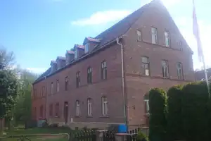 (T)RAUM ZUR ENTFALTUNG ! Imposantes, solides Klinker-MFH / EFH, WFl. ca. 390 m² (ca. 520 m²) – Burgenlandkreis – Vorschaubild 3