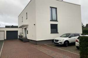 Mehrfamilienhaus mit Schwimmbad in Bremerhaven-Speckenbüttel