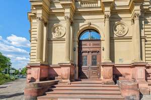 Charmante Altbauwohnung im Kulturdenkmal – Die vollständige Adresse der Immobilie erhältst du vom Anbieter., 64293 Mitte, Darmstadt – Vorschaubild 2