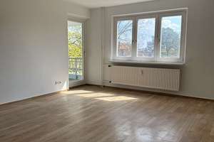 2-Zimmer-Wohnung mit Balkon und eigenem Park in Lichterfelde-West (provisionsfrei) – Drakestraße 77b, 12205 Lichterfelde, Berlin – Vorschaubild 11