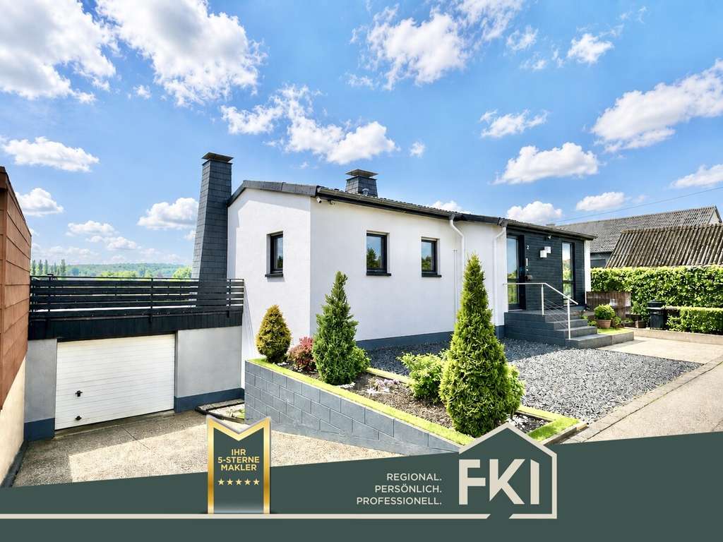 Immobilie in Berod bei Hachenburg - **Modernisierter Bungalow mit Untergeschoss in ruhiger Lage nähe Hachenburg** - Bild 0