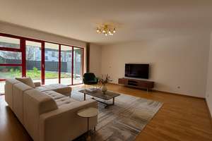 Familienfreundliche 4,5-Zimmer-Wohnung in Essen-Borbeck mit Balkon, Terrasse und 2 TG-Stellplätzen