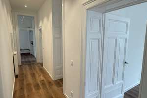 Aufwendig sanierte 4-Zimmer Wohnung in zentraler Lage von Wiesbaden. – Bismarckring 15, 65183 Westend / Bleichstraße, Wiesbaden – Vorschaubild 1