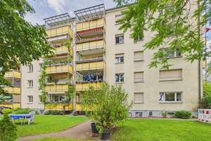 Wertstabile Eigentumswohnung mit attraktiver Rendite und eigenen Garage – Die vollständige Adresse der Immobilie erhältst du vom Anbieter., 76137 Südweststadt, Karlsruhe – Vorschaubild 2