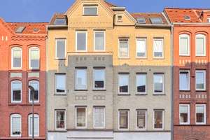 Klassisch. Zentral. Charmant - 2-Zimmer-Altbauwohnung in beliebter Lage – Die vollständige Adresse der Immobilie erhältst du vom Anbieter., 24114 Südfriedhof, Kiel – Vorschaubild 1