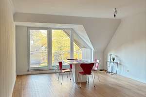 Volksdorf: Traumwohnung auf zwei Ebenen in perfekter Lage! – Die vollständige Adresse der Immobilie erhältst du vom Anbieter., 22359 Volksdorf, Hamburg – Vorschaubild 3
