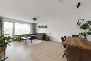 Obergiesing zum Verlieben - modernisierte 3-Zimmer-Wohnung mit Westbalkon und Top-Anbindung – Die vollständige Adresse der Immobilie erhältst du vom Anbieter., 81539 Obergiesing, München – Vorschaubild 1