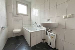 Renovierte 3-Zimmer-Etagenwohnung in Duisburg-Vierlinden – Die vollständige Adresse der Immobilie erhältst du vom Anbieter., 47178 Vierlinden, Duisburg – Vorschaubild 5